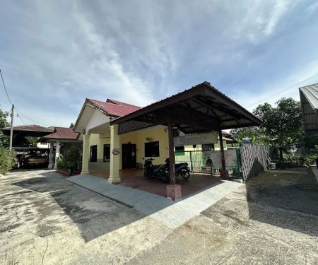 Berkat Rayyaan Homestay