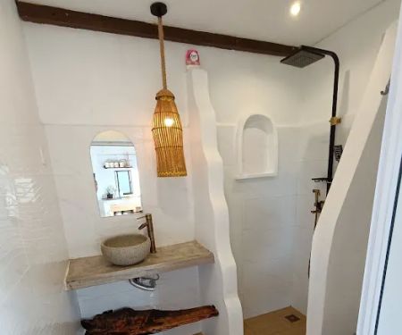 Fearell' Nest Tiny Villa