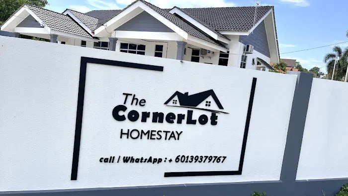 The CornerLot Homestay Picture 10