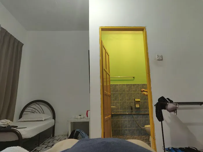 Yellow Guesthouse Picture 5
