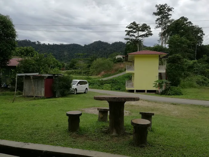Yellow Guesthouse Picture 1
