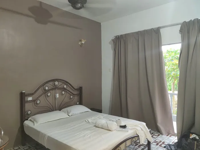 Yellow Guesthouse Picture 4