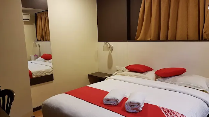 OYO 431 Hotel De Grand Orchard Picture 5