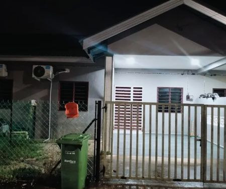 Irdina homestay beserah