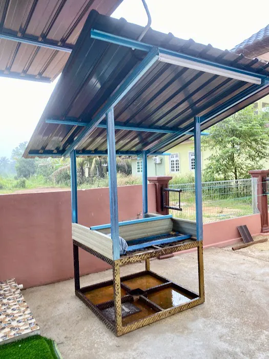 IZZ HOMESTAY BESUT Picture 2