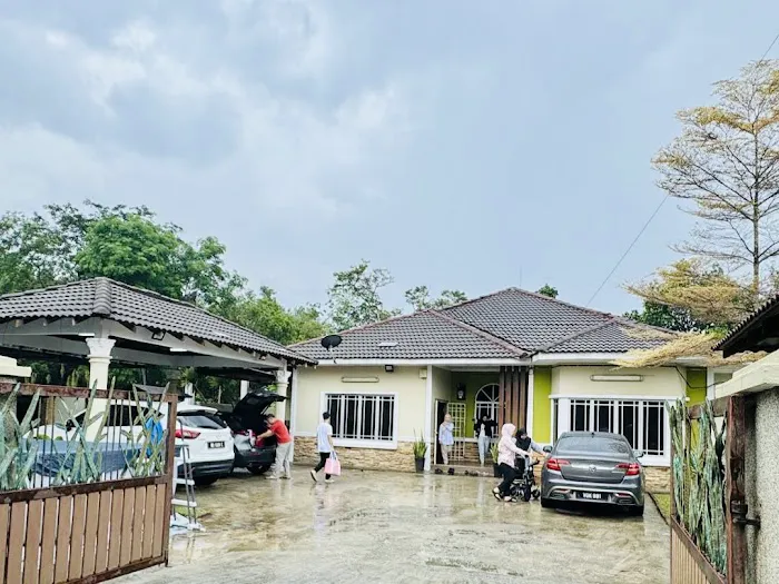 SAS VILLA STAY @D’TERATAI KUANG Picture 1