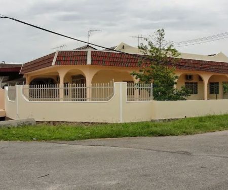 Happiness HomeStay Tampin Taman Indah