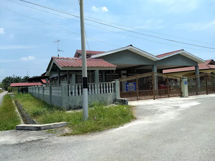 Homestay AMAN Hutan Melintang *Malay Muslim only* Picture 7