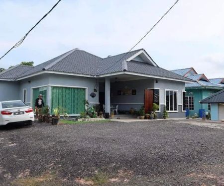 ZAM & AILIS VILLA