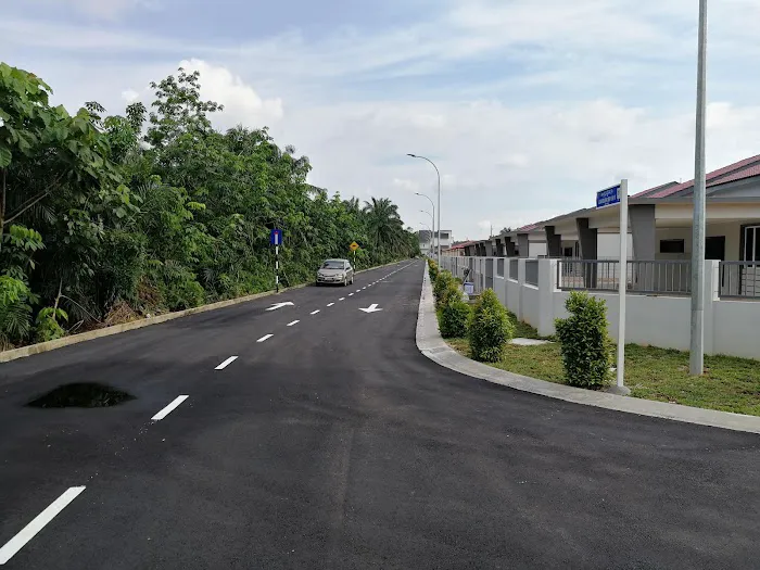 Taman Meru Damai - Semi D & Terrace House Picture 8