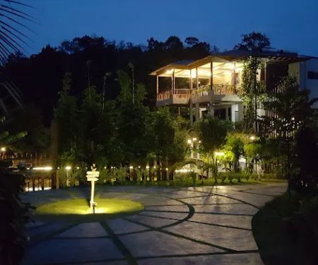The Acacia Retreat