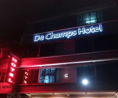 De Champs Hotel