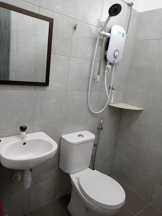 E1397 Guest House Picture 5