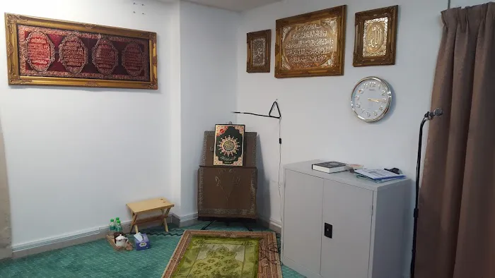 Surau Attanwir Taman Raintree Picture 10