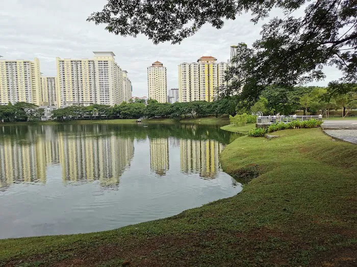 Tasik Danau Kota Park Picture 2