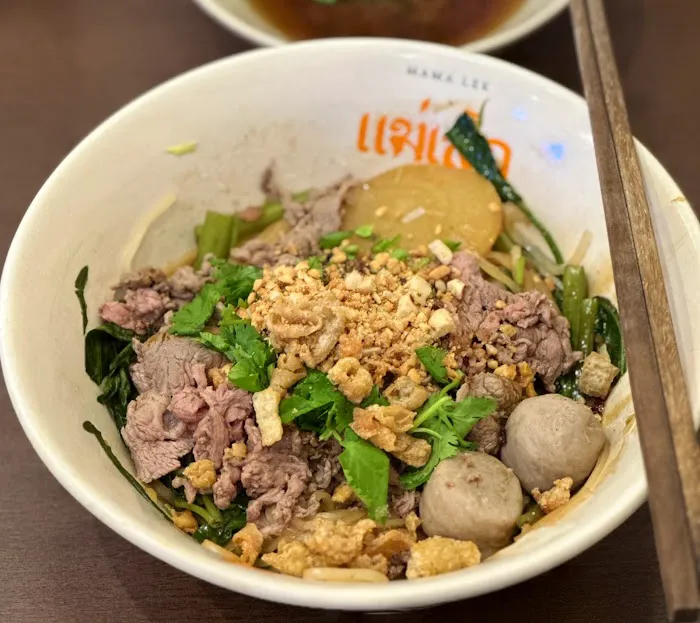 Mama Lek Picture 10