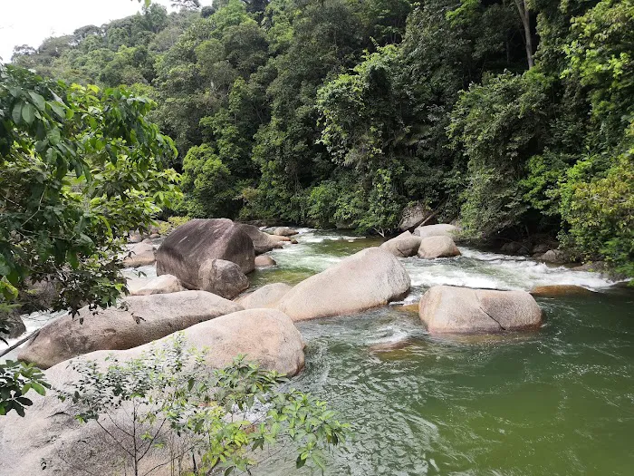 Cherandong Waterfall Trailhead Picture 3