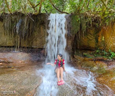 Cherandong Waterfall Trailhead