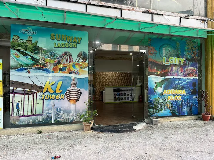 Amana Tourist Ticketing Counter Picture 3