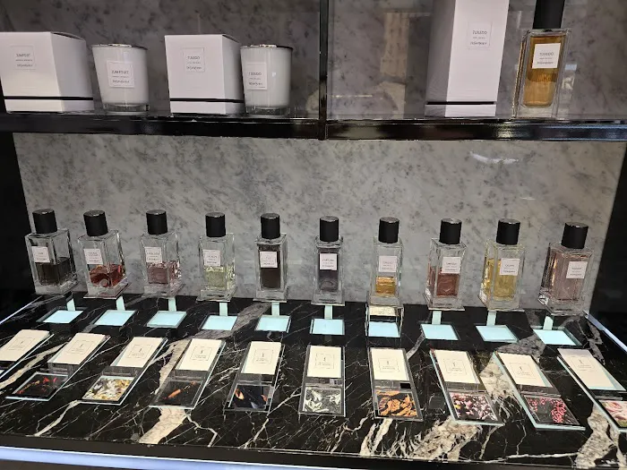 YSL Beauty MY Suria KLCC Picture 6