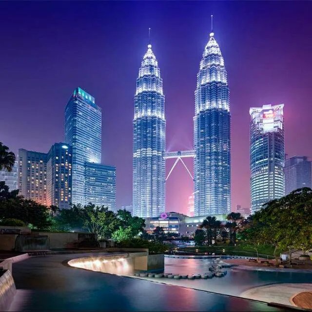 KL Transportation & Tour Services Picture 2