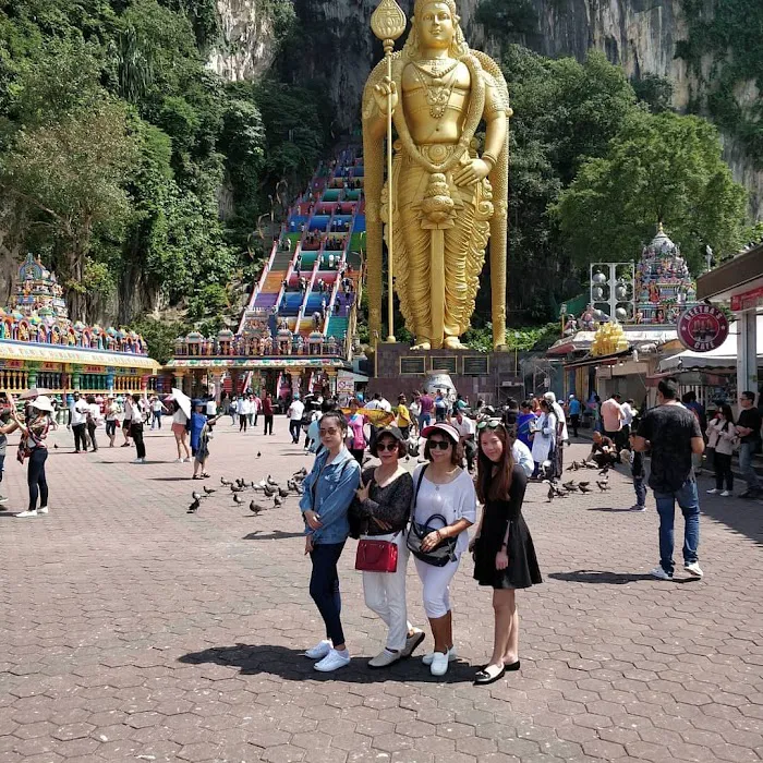 KL Transportation & Tour Services Picture 6