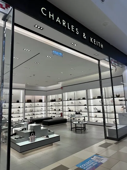 CHARLES & KEITH - MY TOWN Picture 1