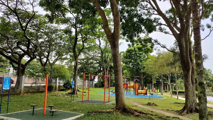 Taman Tasik Ampang Hilir Side Entrance Picture 6