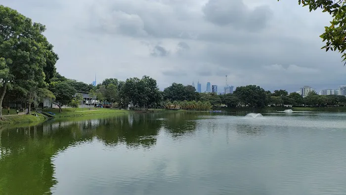 Taman Tasik Ampang Hilir Side Entrance Picture 10