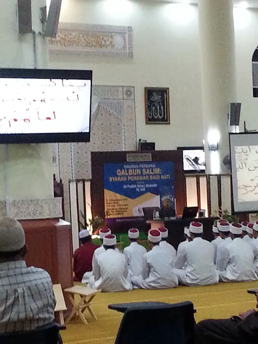 Al-Hidayah Mosque Kampung Sungai Penchala Picture 5