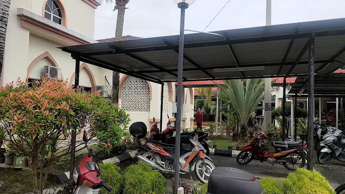 Al-Hidayah Mosque Kampung Sungai Penchala Picture 3
