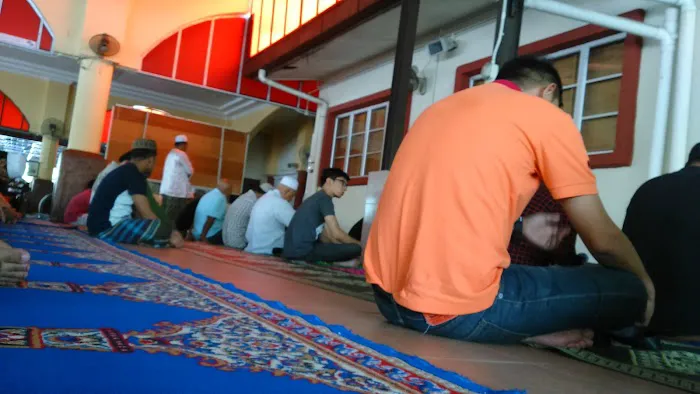Mutiara Damansara Mosque Picture 9