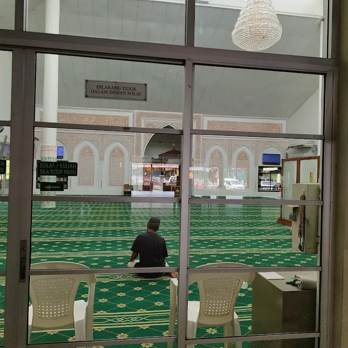 Mutiara Damansara Mosque Picture 10