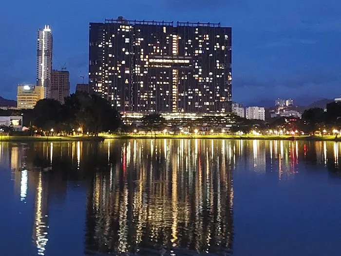 Taman Tasik Ampang Hilir Picture 4