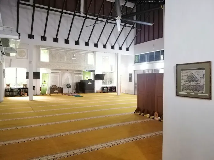 Surau Damansara Perdana (Surau Jumaat) Picture 1