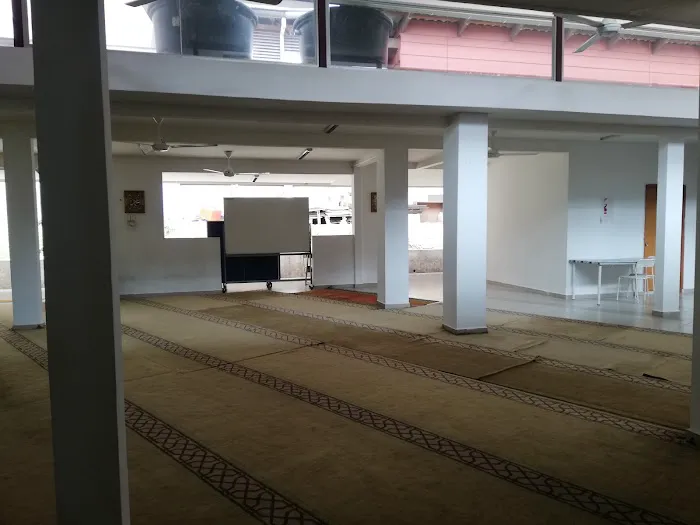 Surau Damansara Perdana (Surau Jumaat) Picture 4