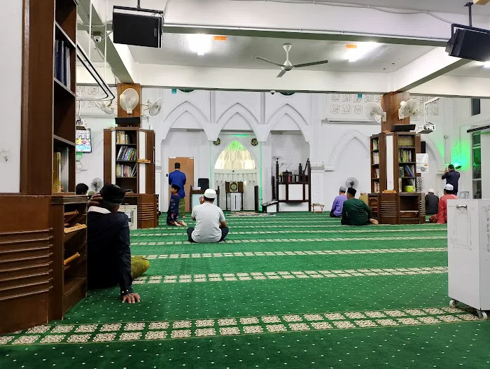 Surau Al-Ma'muriah Picture 1
