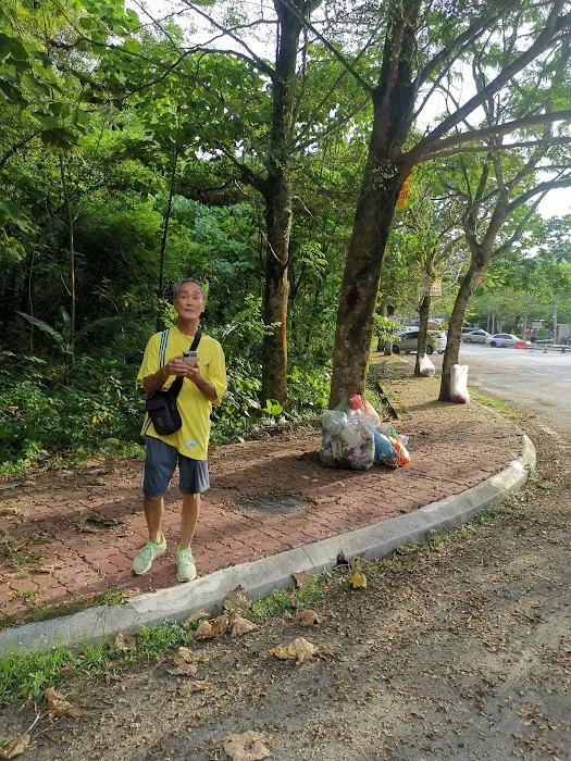 Hatamas Trail entrances Picture 10