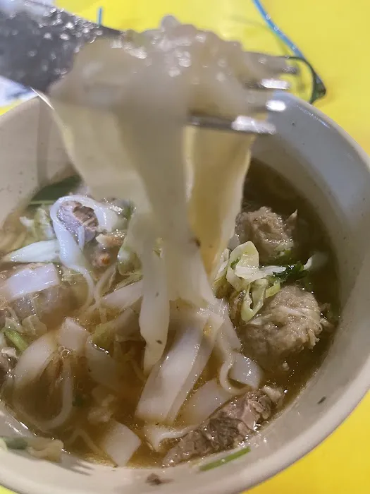 Cik su mi celup (Nasi ayam penyet) Picture 2