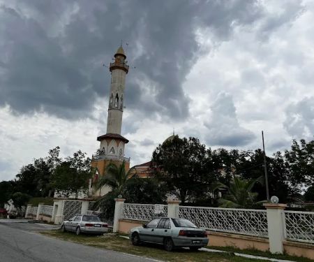 Cahaya Iman Mosque