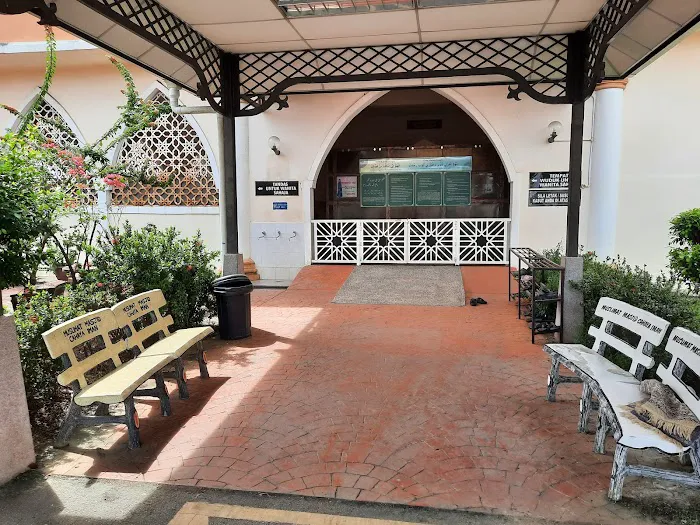 Cahaya Iman Mosque Picture 4