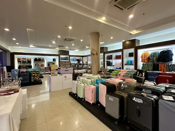 The Travel Store (HQ) Picture 2