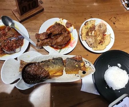 Warung Bonda Rumah Hutan Terapi Alam