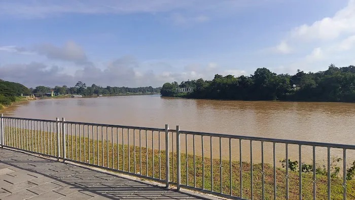 Esplanade 2 Picture 2