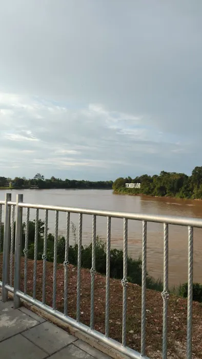 Riverside Picture 2