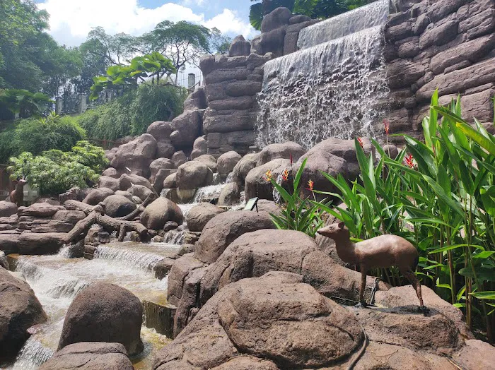 Mini waterfalls perdana botanical garden Picture 1