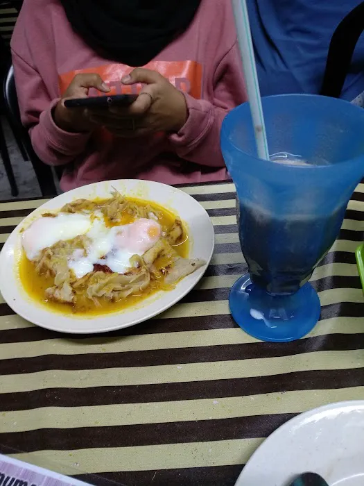 Roti Canai Borhan @ Warung Elbee Picture 1
