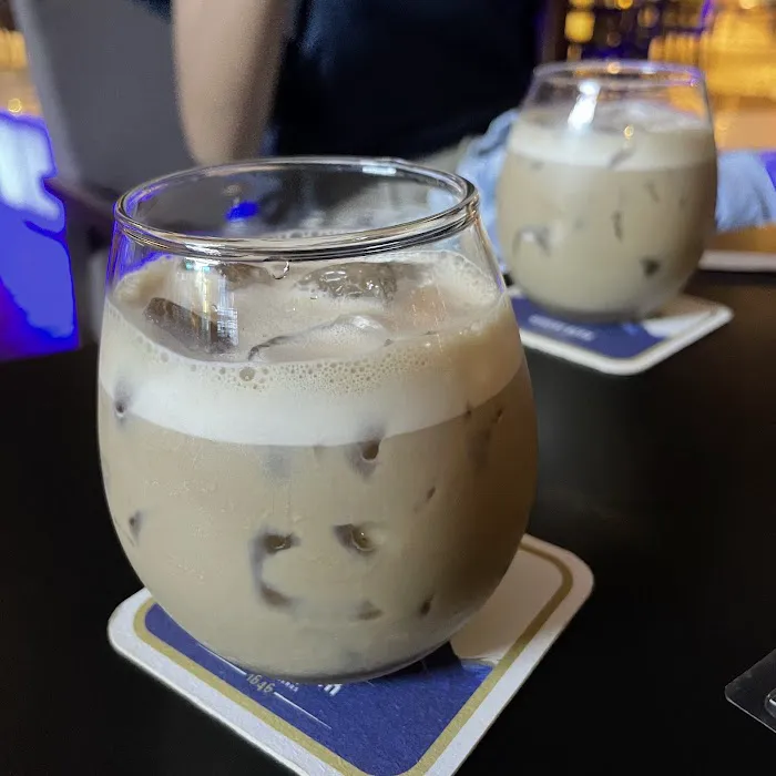 Illusionz - Shisha, Beer, Cocktails Picture 7