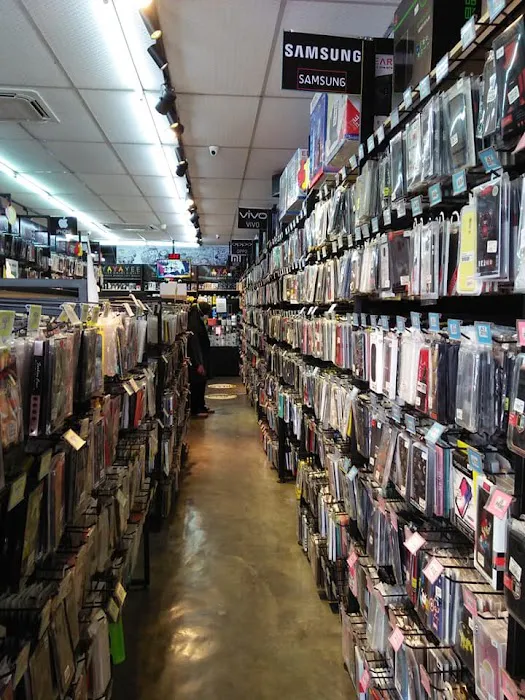 Yayayee Gadget Store Gua Musang Picture 3