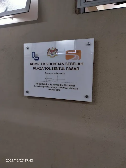 Surau Kompleks Hentian sebelah tol plaza Picture 4